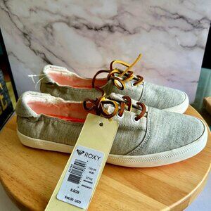 Roxy Women's Kayak Shoe Cozy Flat Sneaker womens 8 1/2 memory foam tan NWT